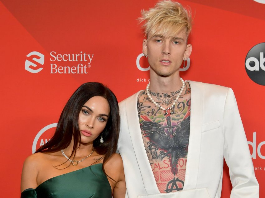 Urimi i Megan Fox për Machine Gun Kelly i tha të gjitha për marrëdhënien e tyre!