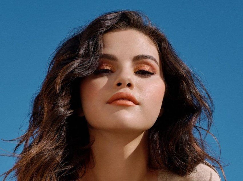 Selena Gomez bën ndryshimin drastik