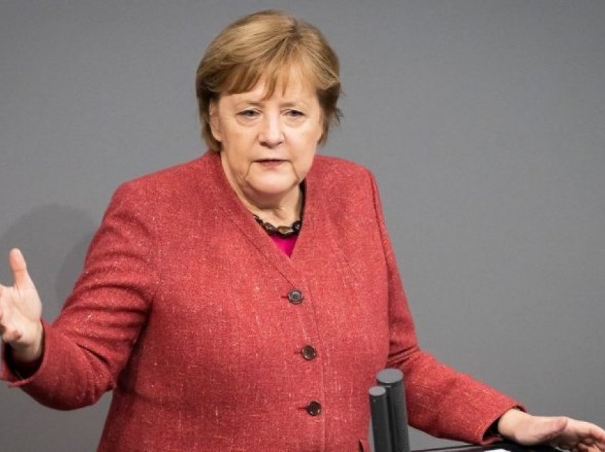 Merkel u thotë gjermanëve se janë të nevojshme rregulla ‘të ashpra’, për të ndaluar COVID-19