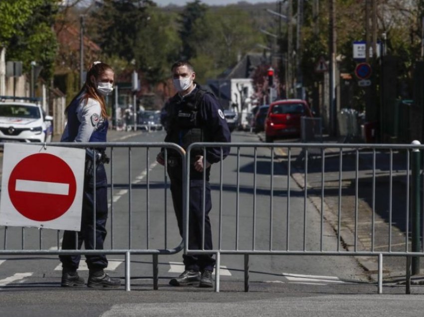 Ndalohen pesë të dyshuar në lidhje me hetimet për sulmin në një stacion policor në Francë