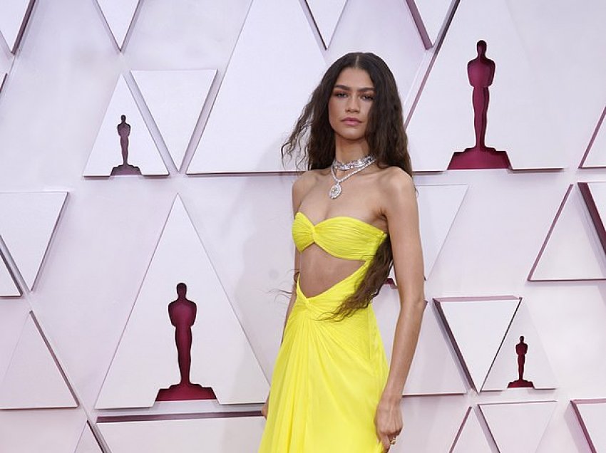 Zendaya merr pjesën në ceremoninë e ‘Oscars’ me diamante në vlerë 6 milionë dollarë