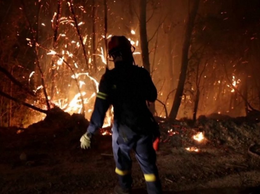 300 zjarrfikës grekë në garë me kohën