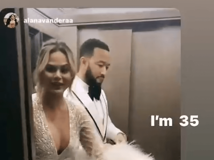 Chrissy Teigen me veshje elegante