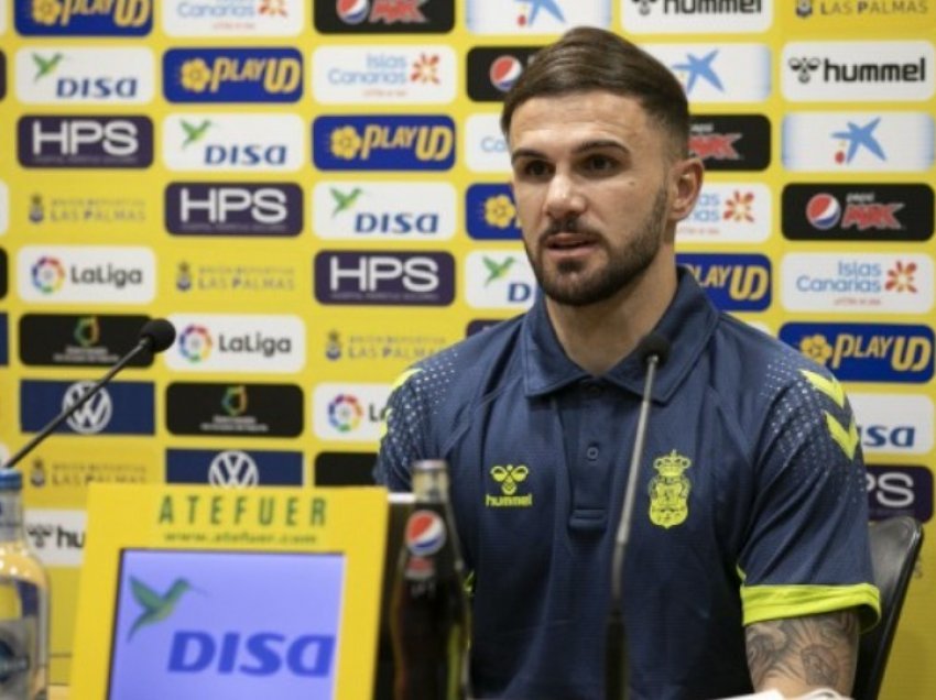 Armando Sadiku prezantohet në Las Palmas