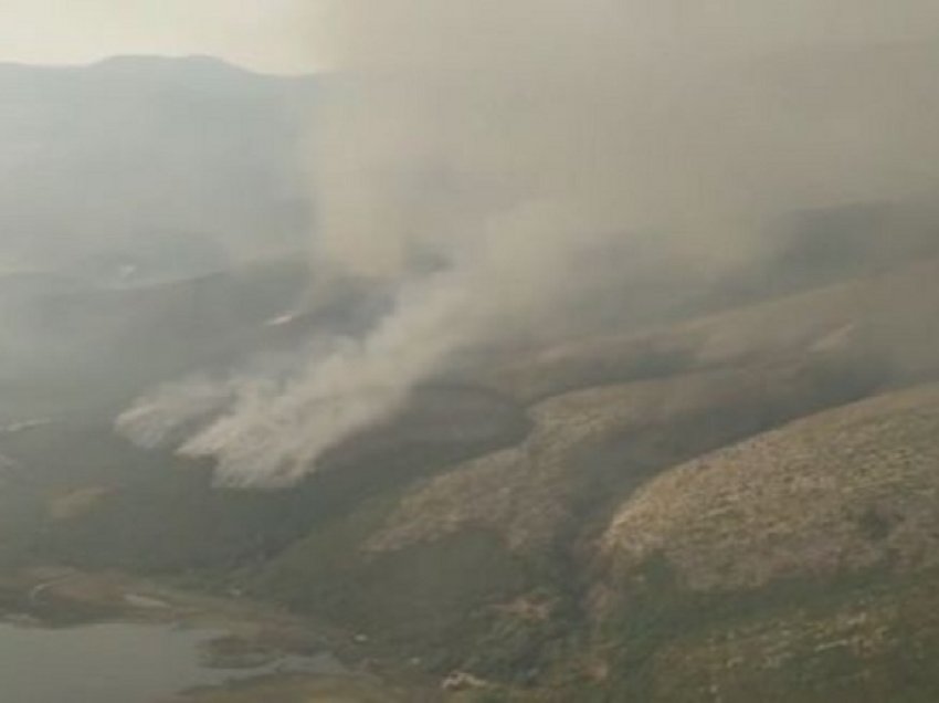 Temperaturat e larta, relievi dhe era favorizojnë përhapjen/ Vijon lufta me flakët në Karaburun