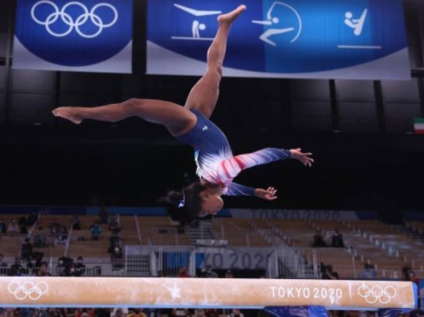 Biles e fiton medaljen e bronztë olimpike 