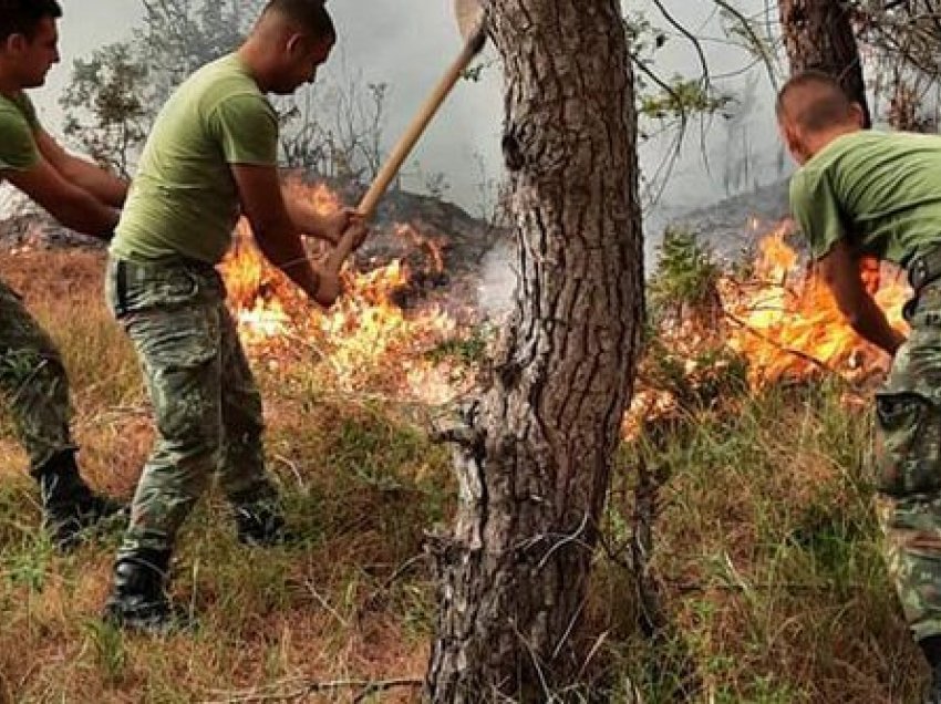 Ushtarit shqiptar i bie të fikët në luftë me flakët, gjendja e tij është e rëndë