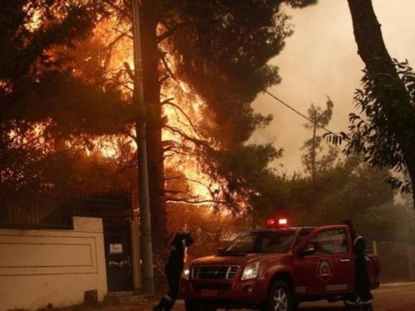 Skandaloze! Tre policë të përfshirë në zjarrvënie të qëllimshme