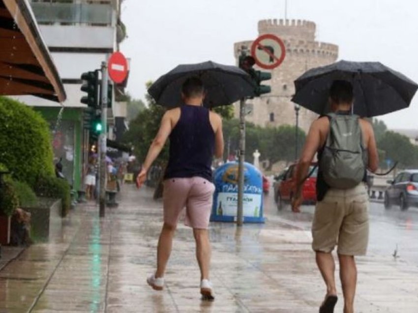 Greqi/ Të premten moti bën kthesën e madhe, paralajmërhen erëra të forta dhe stuhi breshëri