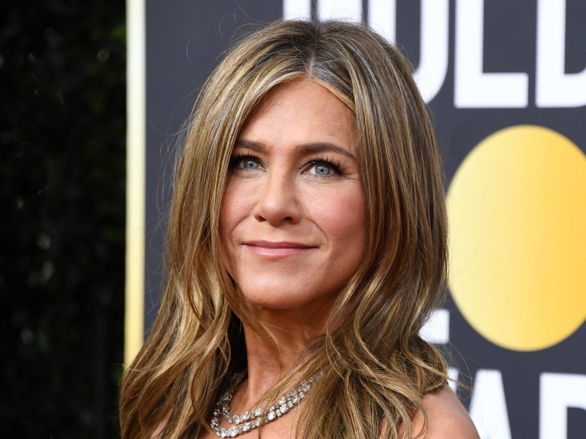 Jennifer Aniston shkëput marrëdhëniet me gjithë personat e pavaksinuar