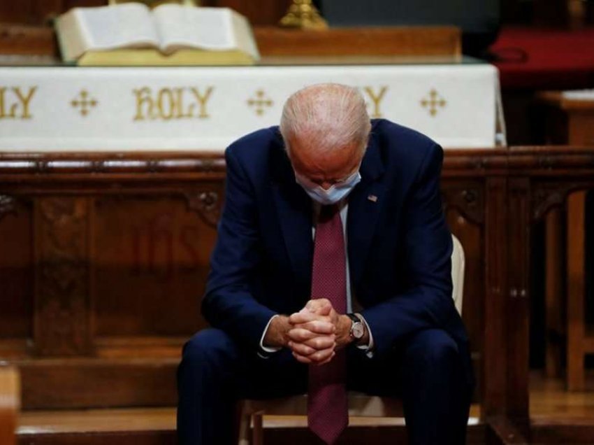 Biden merr pjesë në meshën e kishës së Delawaret