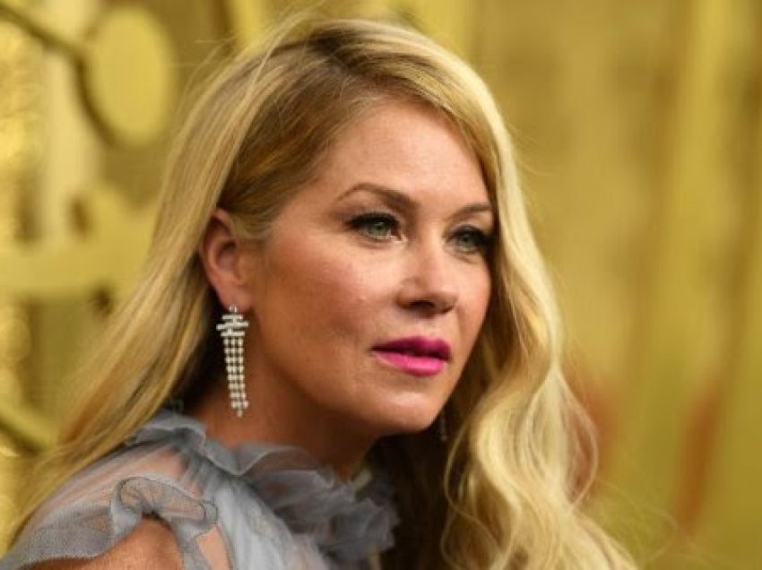 ​Christina Applegate diagnostikohet me sklerozë të shumëfishtë