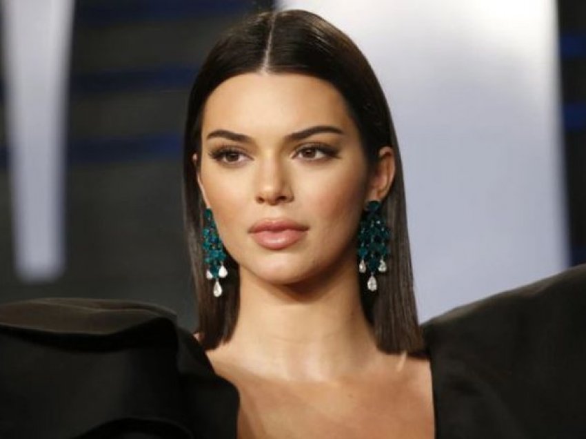 Kendall Jenner thyen rekordin e motrave Kardashian