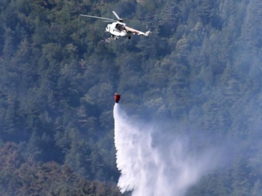 Dy helikopterë do ta shuajnë zjarrin te fshatrat Raoviq dhe Bukoviq