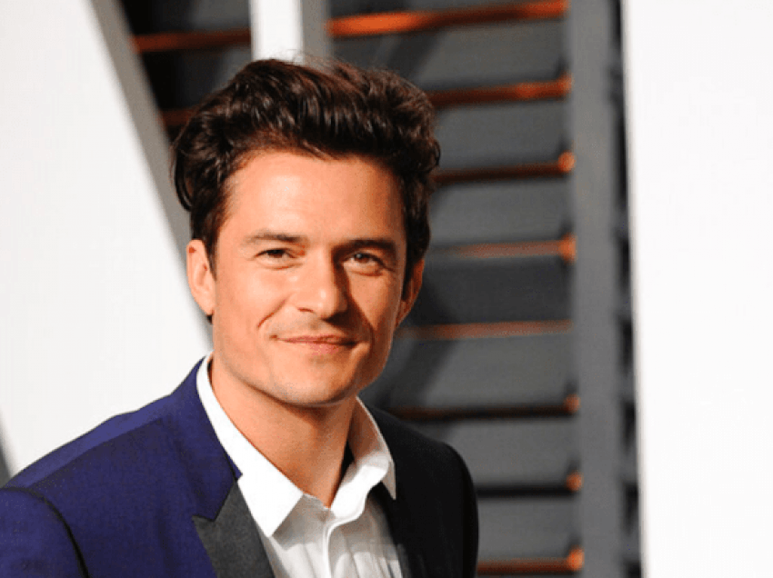 Orlando Bloom ndan fotografi tërësisht nudo të tij 