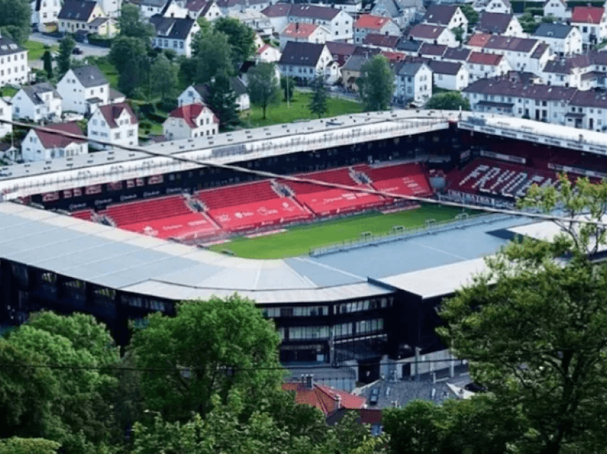 Orgji dhe dhunë se*suale në stadium, plas skandali tek ekipi i njohur