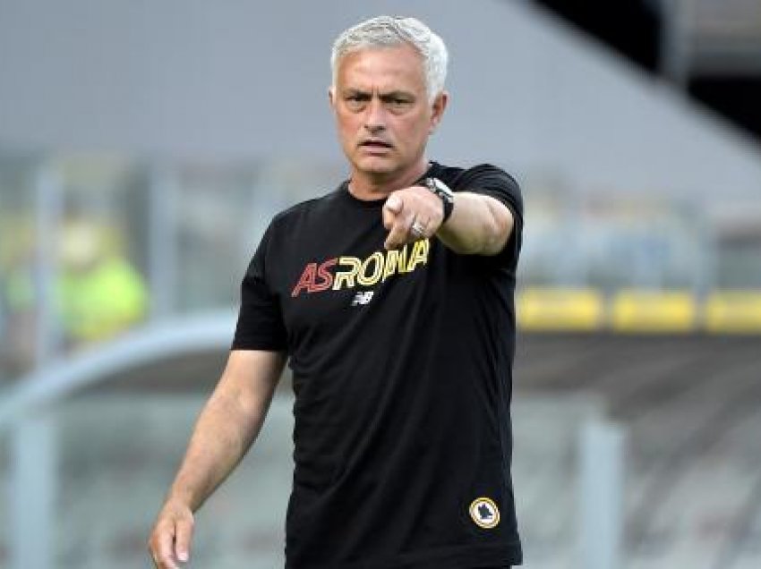 Mourinho jep një lajm të keq për shqiptarin