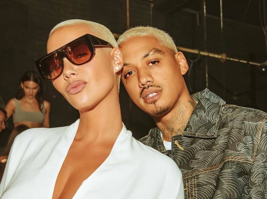 Amber Rose akuzon të dashurin për tradhti me të paktën 12 gra