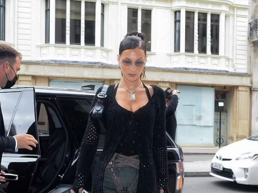 Bella Hadid, seksi në të zeza në drekë me të dashurin në Londër