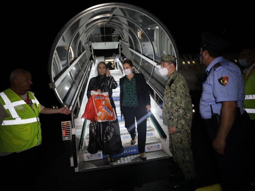 Sonte vijnë edhe dy avionë me afganë në Shqipëri, ja ku do të strehohen