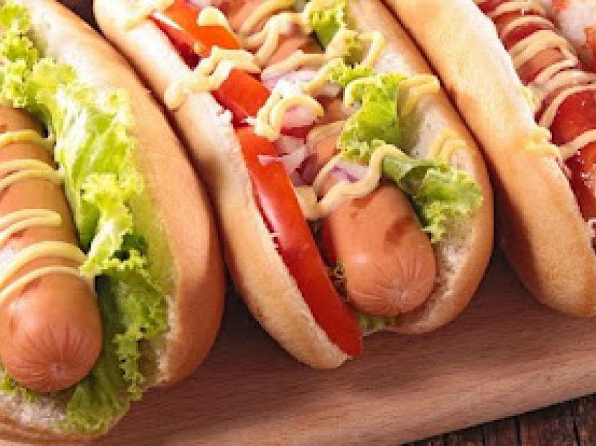 Studimi: Ngrënia e një hot-dogu mund të shkurtojë jetën tuaj për 36 minuta