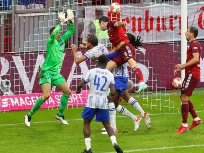 Lewandowski het-trik, Bayerni fiton me rezultat 5:0