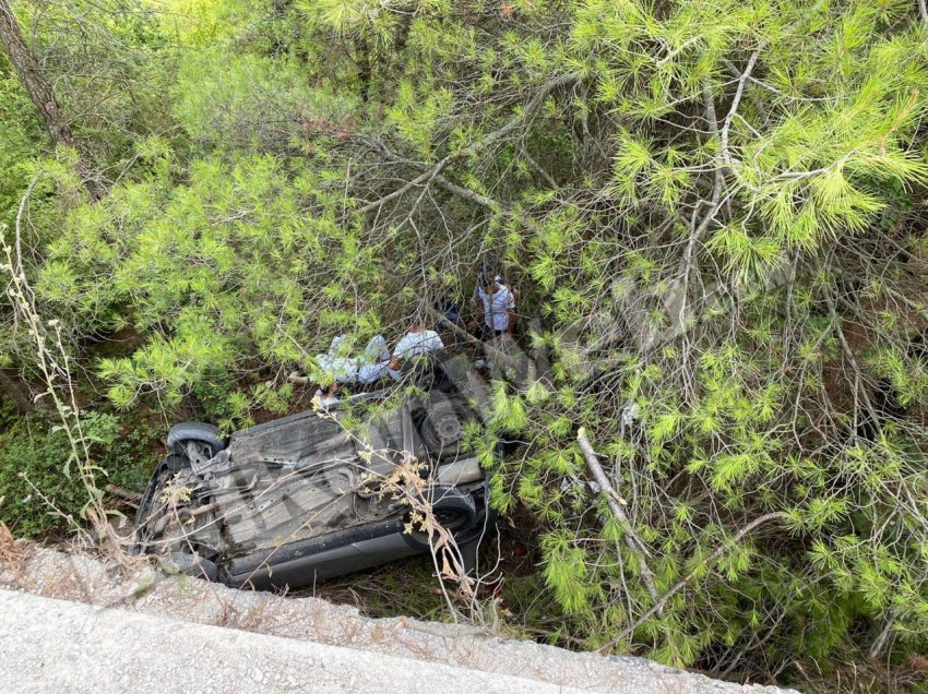 Aksident në Dajt, makina bie nga disa metra lartësi, 2 të plagosur