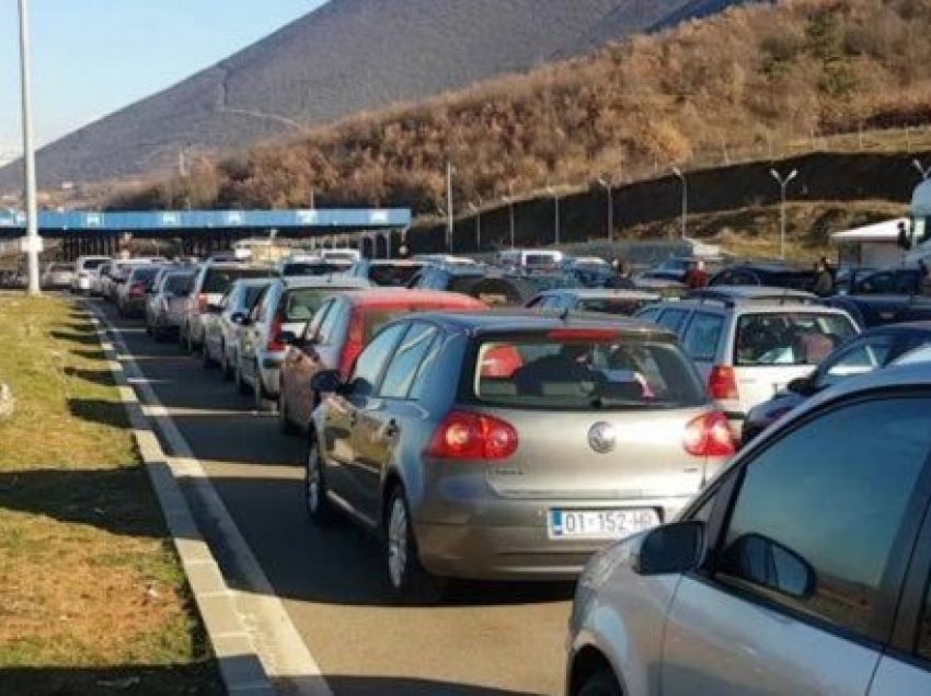 Shqiptarët nuk lejohen të udhëtojnë në Kosovë pa plotësuar këto kushte