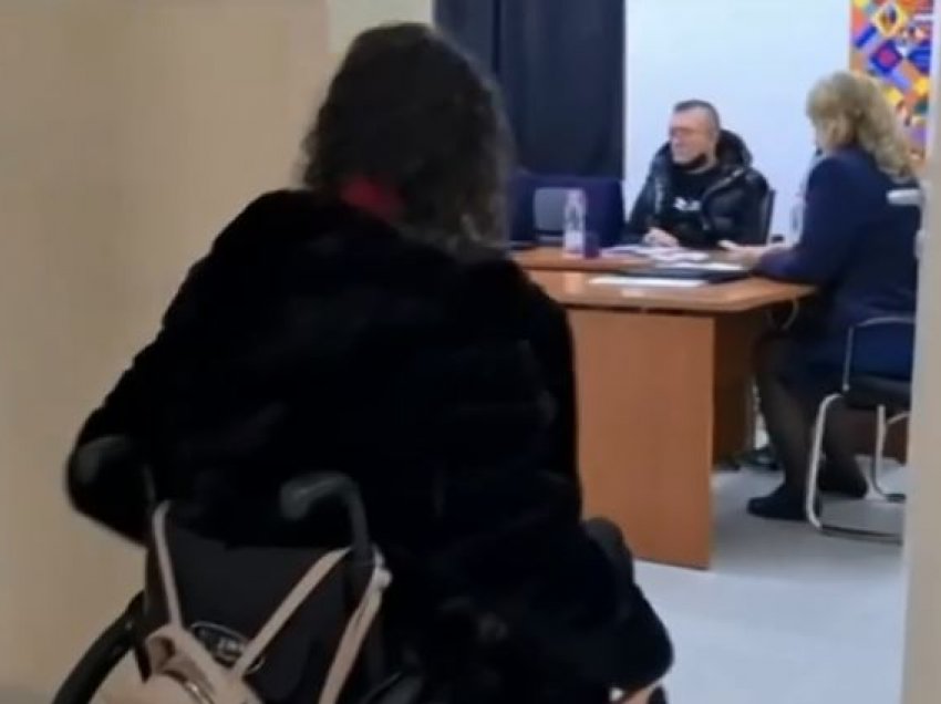 Në Shqipëri personat me aftësi të kufizuara vazhdojnë të përballen me vështirësi