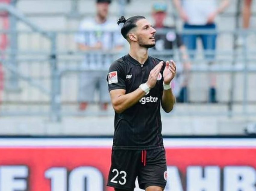 Paçarada asiston, St. Pauli kampion vjeshtor në Gjermani 