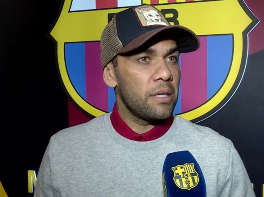 Dani Alves flet para ndeshjes me Bayern