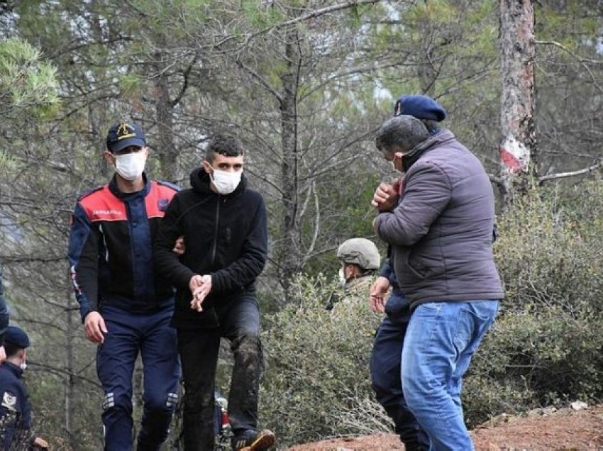 Mbi 200 forca nga toka, deti dhe ajri, si u kap 100 mln lira drogë nga Shqipëria në Turqi