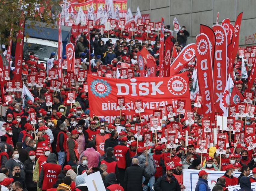 Dhjetëra arrestime gjatë protestave kundër Erdoganit