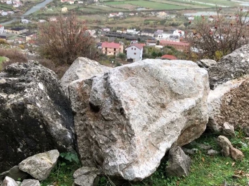 Moti i keq rrezikon kalanë e Lezhës/ Muri rrethues është në gjendje të rrezikshme