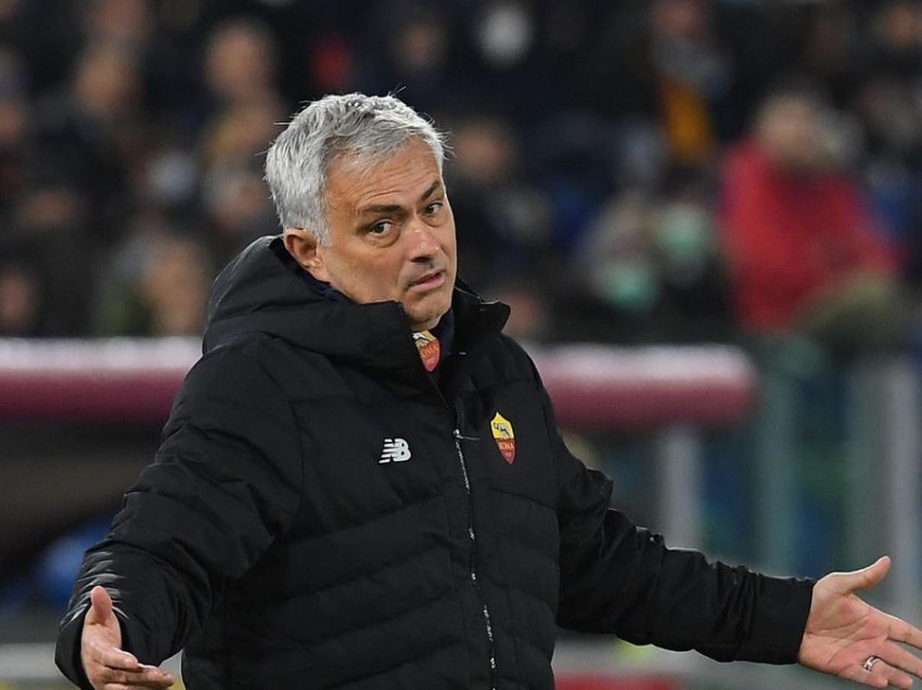 Mourinho anulon festën e Romës për Krishtlindje