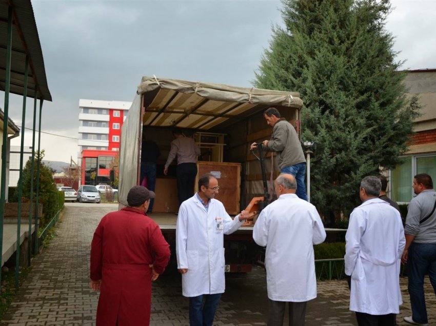 Qendra e Mjekësore Familjare në Kamenicë merr donacion një pajisje të mamografit