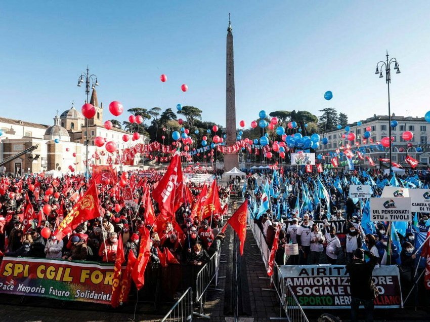 Italianët protestojnë kundër politikave ekonomike të Draghi