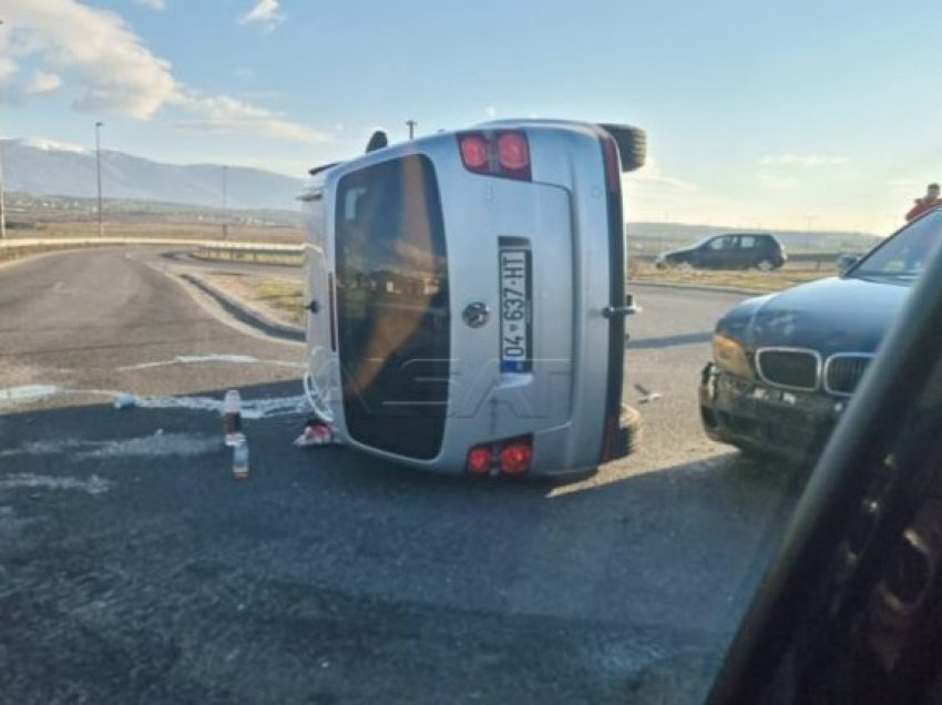 Aksident trafiku tek qarkorja në rrugën Shkup-Bllacë