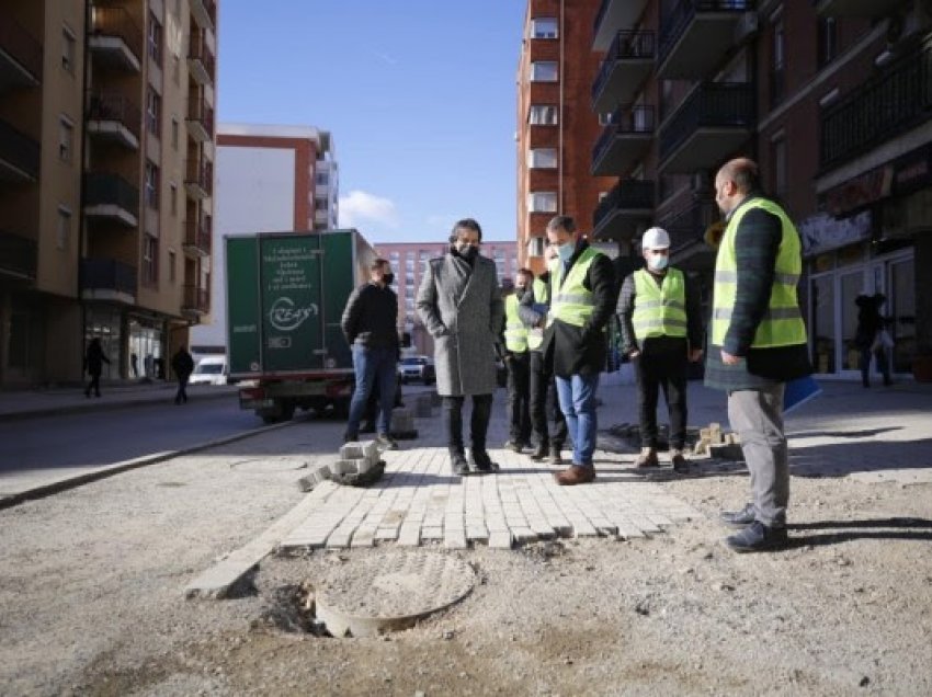 ​Rama viziton rrugën “Muharrem Fejza”: Kërkon trajtim serioz dhe zgjidhje të përhershme