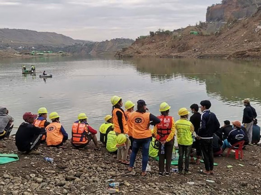 Mianmar/ Të paktën një i vdekur dhe 70 të zhdukur për shkak të rrëshqitjes së dherave