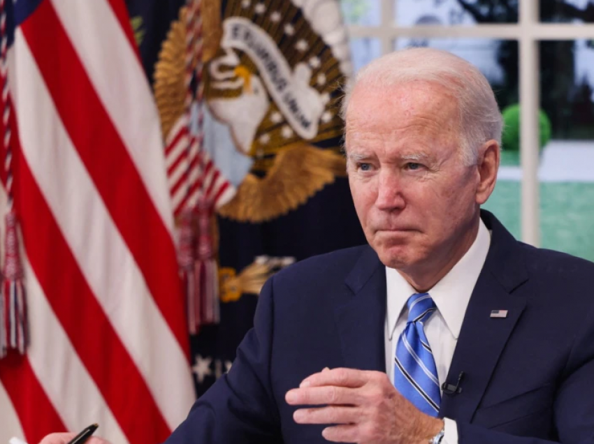 ​Biden apel amerikanëve që të largohen tani nga Ukraina