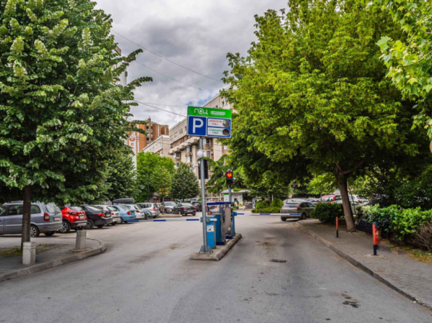 Parkingje falas në Komunën Qendër për festat e Vitit të Ri dhe Krishtlindjeve për të gjithë qytetarët e RMV-së