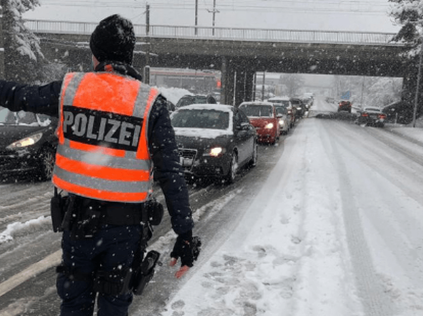 Policia zvicerane kap një serb me 80 kg drogë