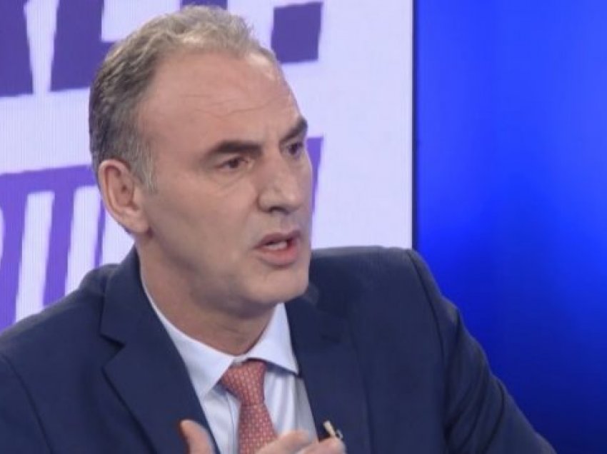 Limaj e fton Enver Hoxhajn në debat: Hajde i sqarojmë do tema