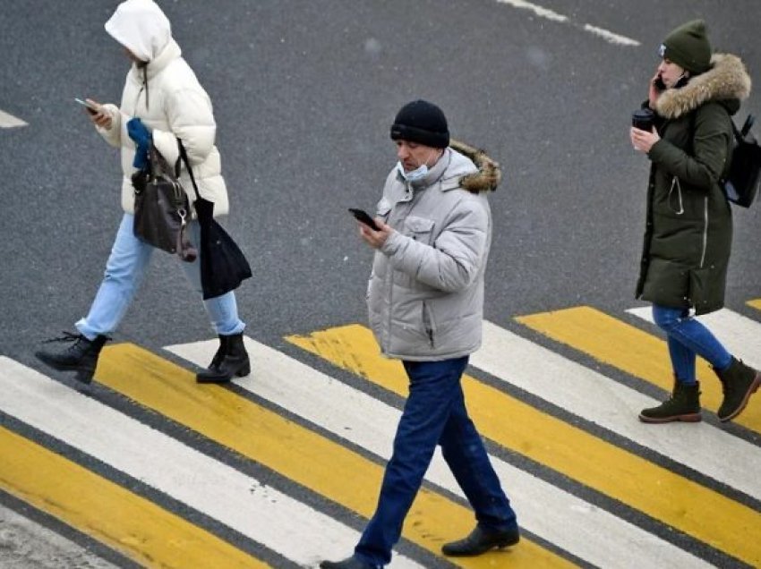 Kremlini u jep qasje të plotë shërbimeve sekrete ruse në të dhënat e përdoruesve të telefonisë