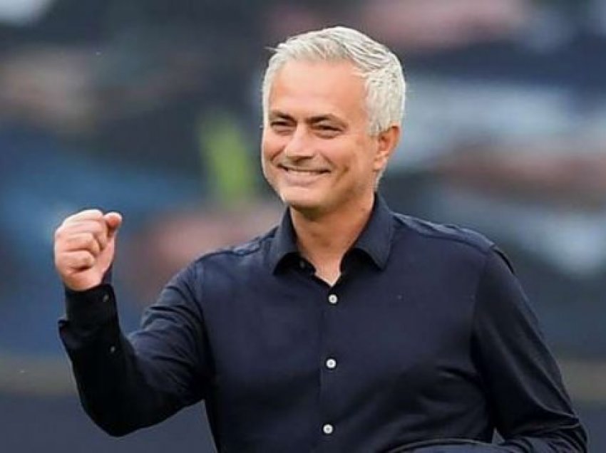 Mourinho e kërkon mesfushorin e njohur