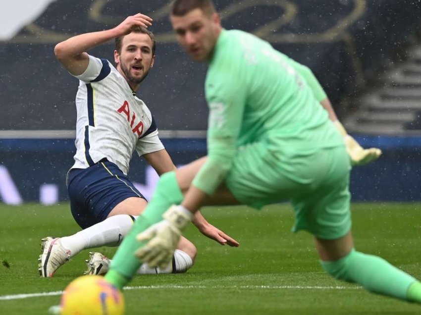 Tottenham pas tri humbjeve, iu kthehet fitoreve 