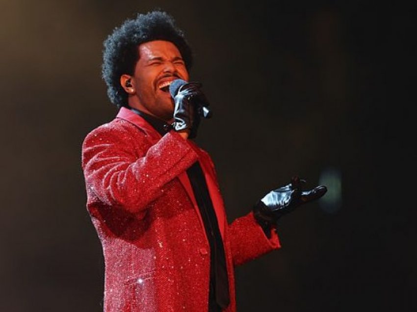 The Weeknd pas perfomancës në ‘Super Bowl’: Nuk mund të ndalesha duke buzëqeshur