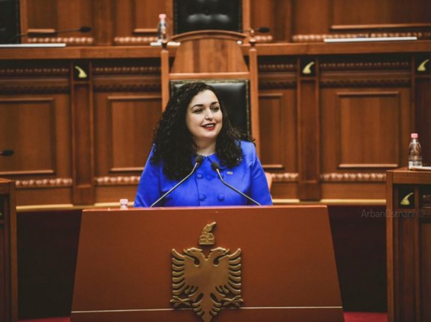 Vjosa Osmani përgëzon Rita Orën dhe Valdrin Sahitin për bashkëpunim