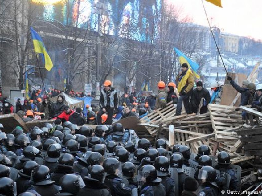 Si po organizohen protestat në Birmani?